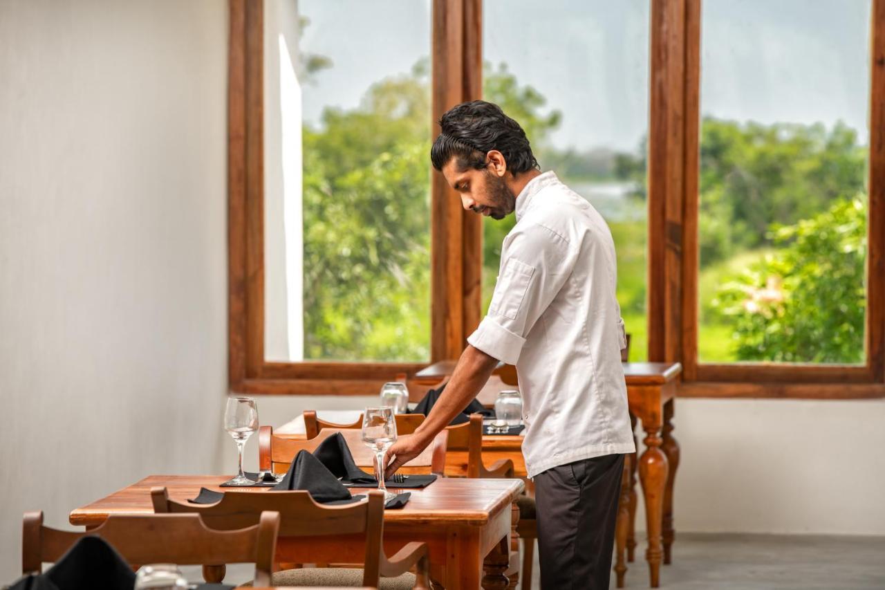 Ceylon Breeze Sigiriya Hotel Ngoại thất bức ảnh