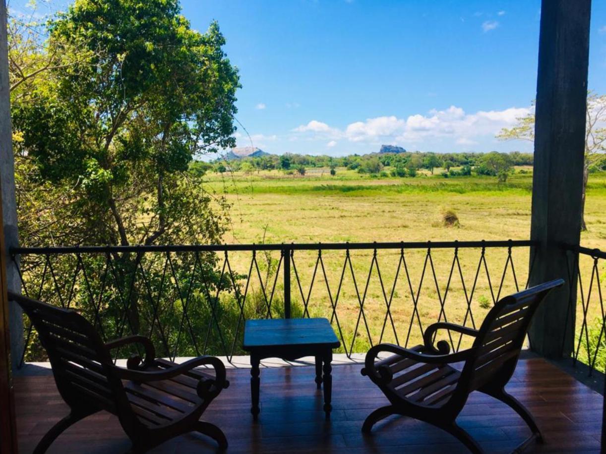 Ceylon Breeze Sigiriya Hotel Ngoại thất bức ảnh