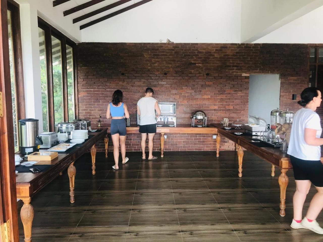 Ceylon Breeze Sigiriya Hotel Ngoại thất bức ảnh